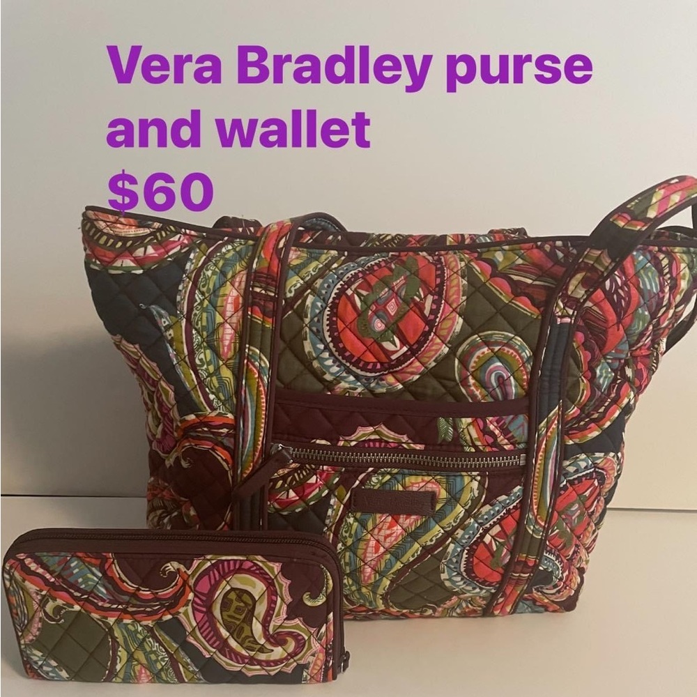 Vera Bradley medium sized purse with matching wallet. Great colors for Fall.